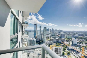 Miami Paraiso- Rooftop pool views and prime location